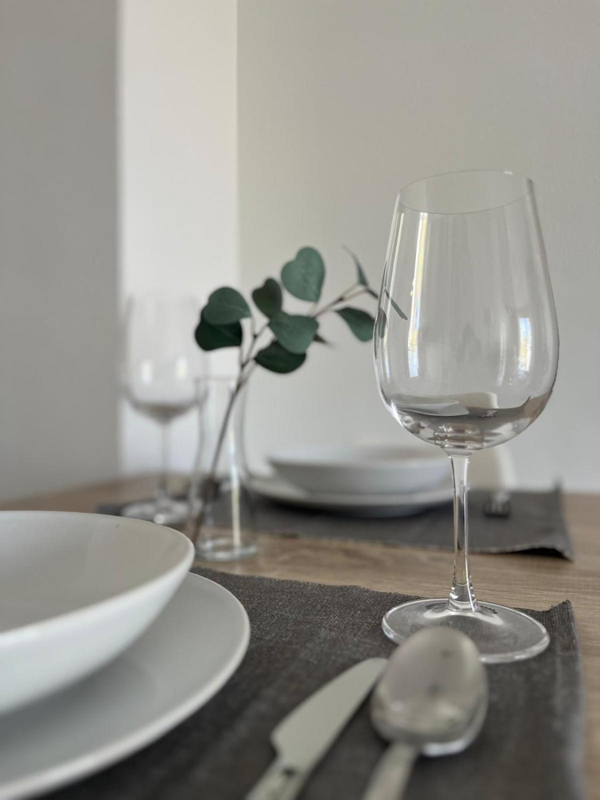 Malaga Prime Location - Stylish Apartment With Free Wifi, Free Parking, Steps From The Historic Center Bagian luar foto