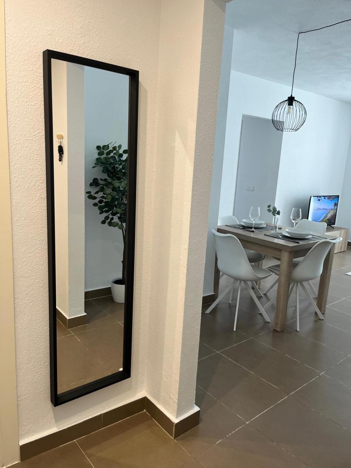 Malaga Prime Location - Stylish Apartment With Free Wifi, Free Parking, Steps From The Historic Center Bagian luar foto
