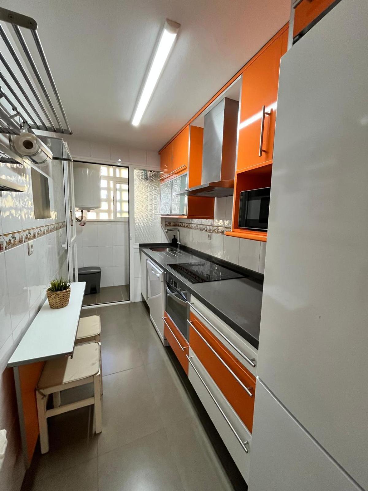 Malaga Prime Location - Stylish Apartment With Free Wifi, Free Parking, Steps From The Historic Center Bagian luar foto
