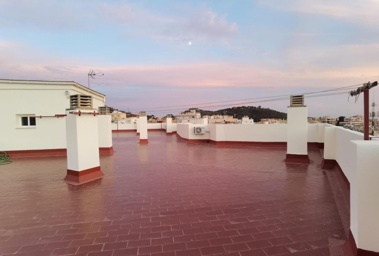 Malaga Prime Location - Stylish Apartment With Free Wifi, Free Parking, Steps From The Historic Center Bagian luar foto