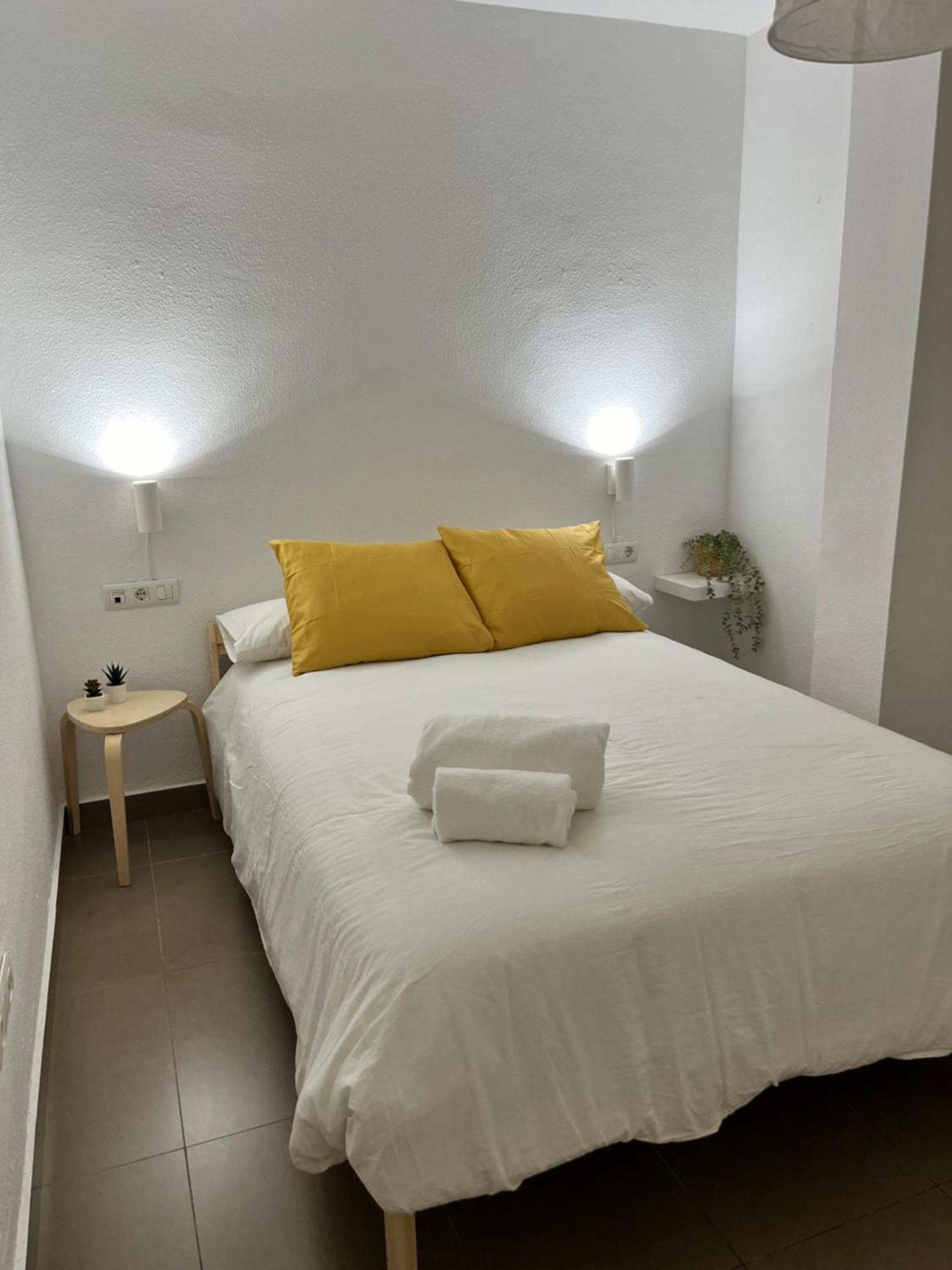 Malaga Prime Location - Stylish Apartment With Free Wifi, Free Parking, Steps From The Historic Center Bagian luar foto